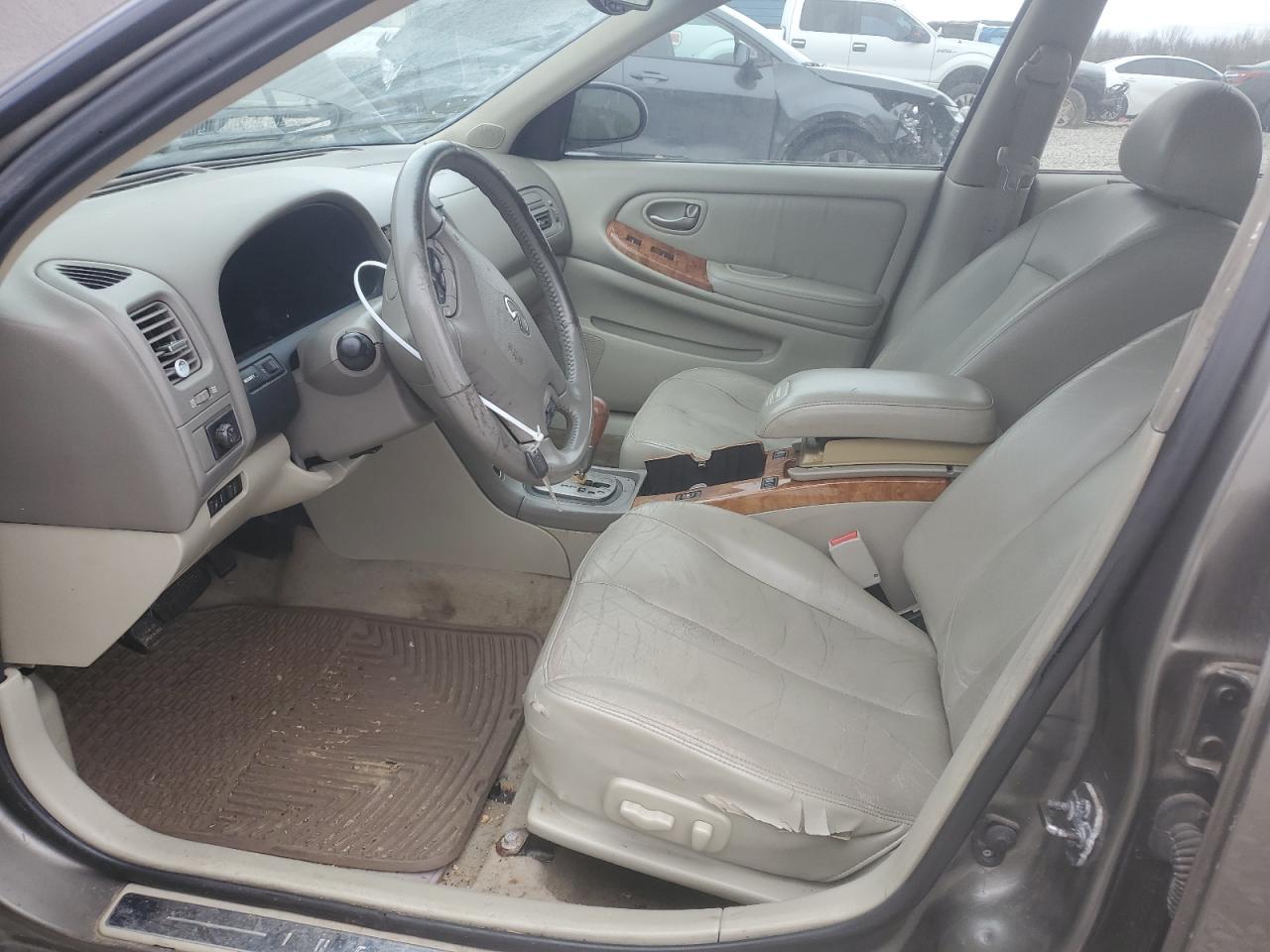 2002 Infiniti I - Image 7