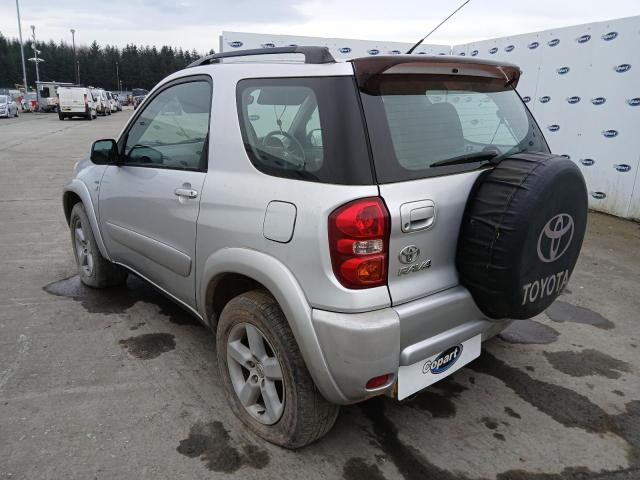 2004 TOYOTA RAV4 XT3 V