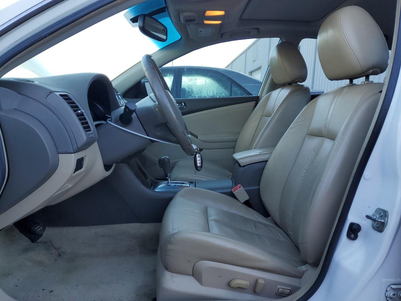 2011 Nissan Altima - Image 7