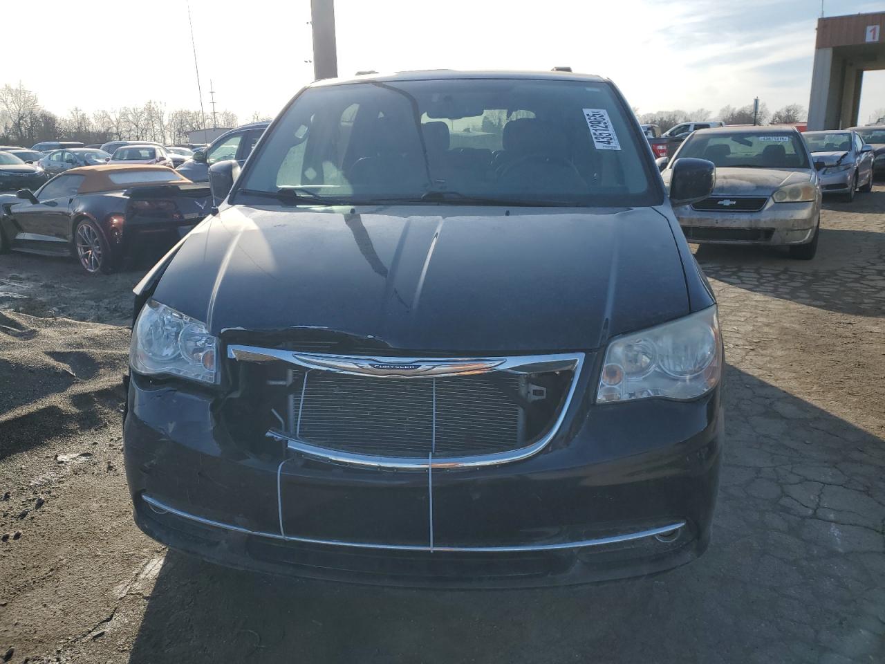 2012 Chrysler Town & Country - Image 5