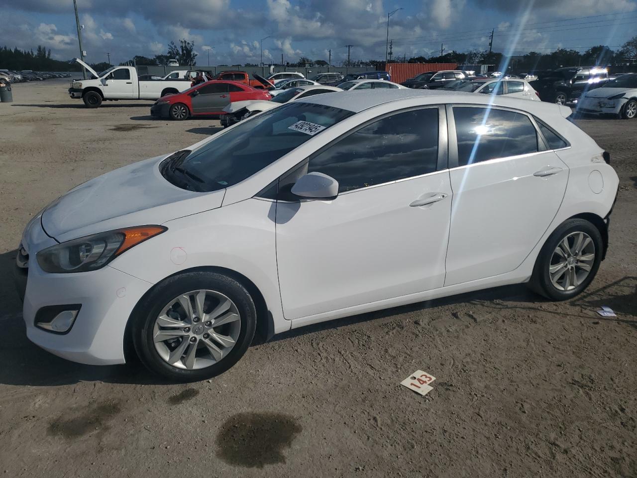2015 Hyundai Elantra - Image 1