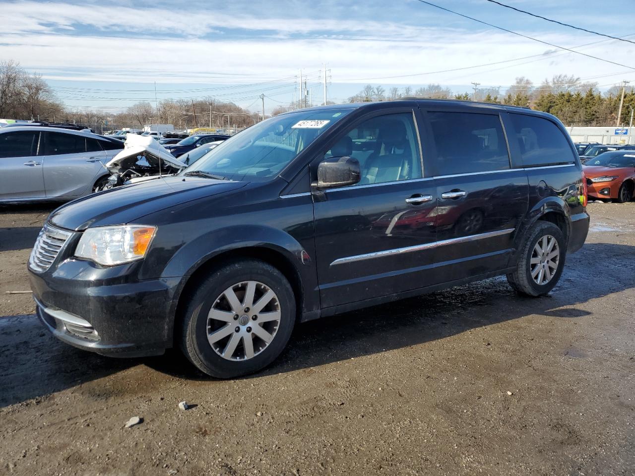 2015 Chrysler Town & Country - Image 1