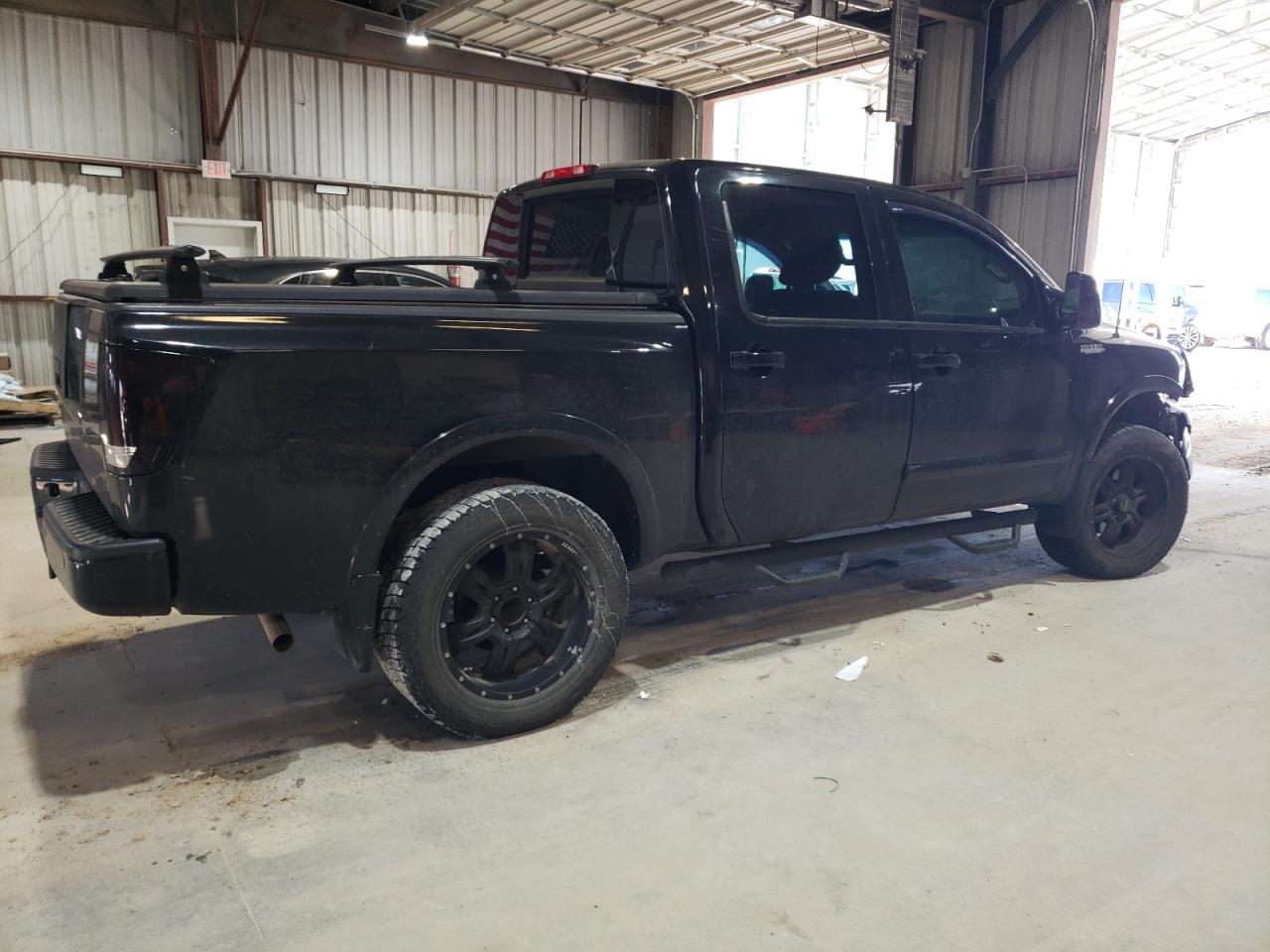 2012 Nissan Titan - Image 3