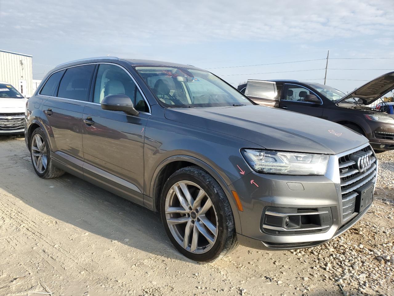 2017 Audi Q7 - Image 4