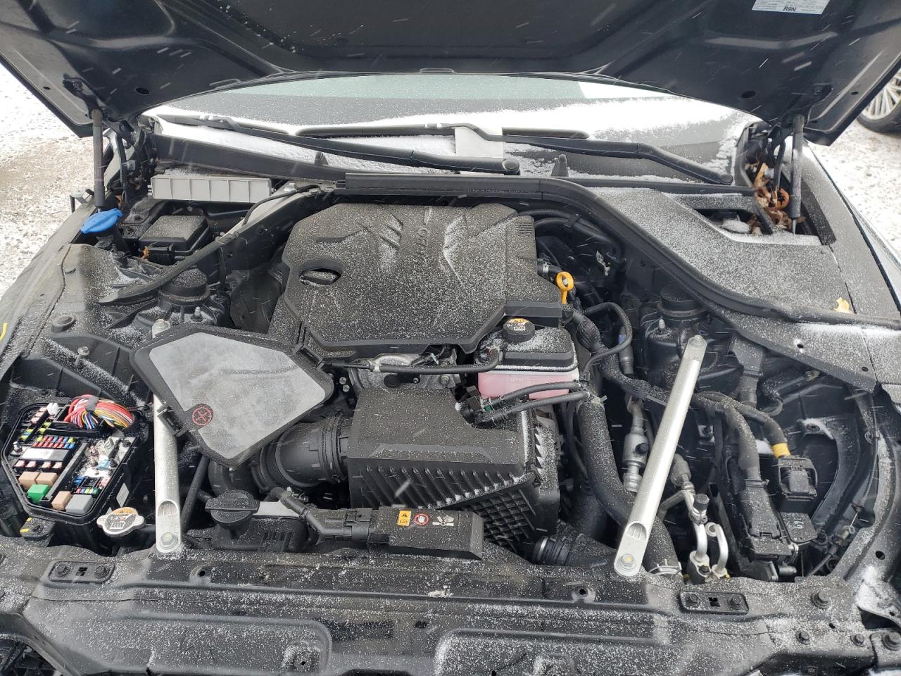 2022 Genesis G80 - Image 11