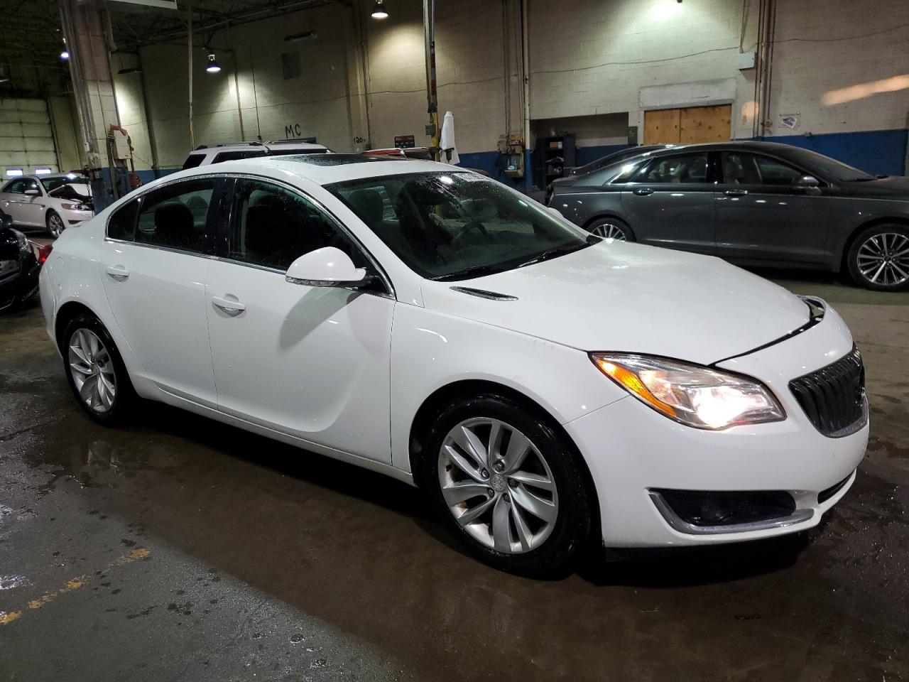 2015 Buick Regal - Image 4