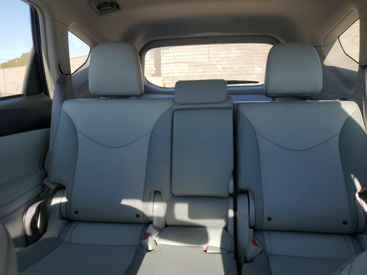 2014 Toyota Prius - Image 10