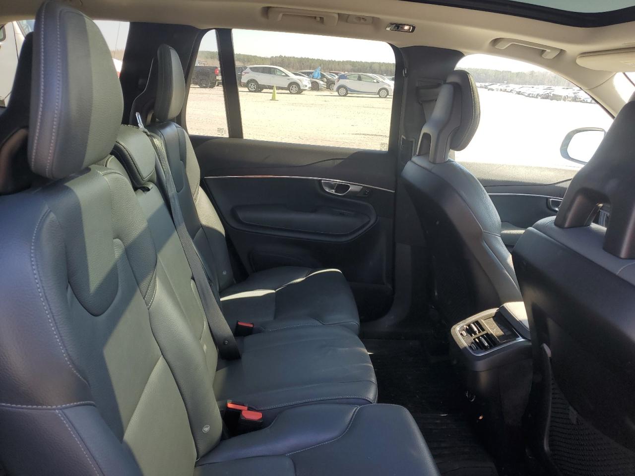 2020 Volvo XC90 - Image 10