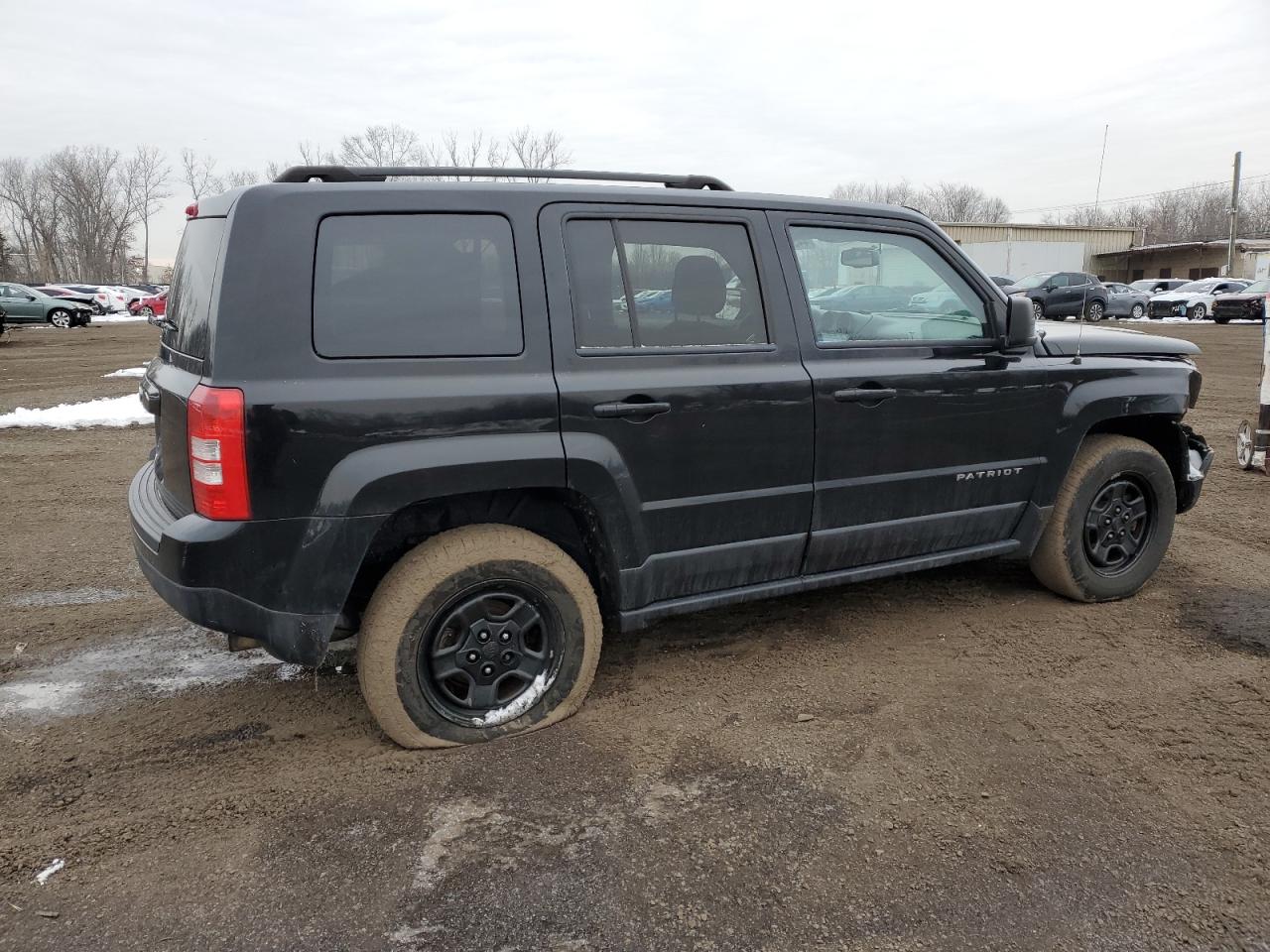 2017 Jeep Liberty (Patriot) - Image 3