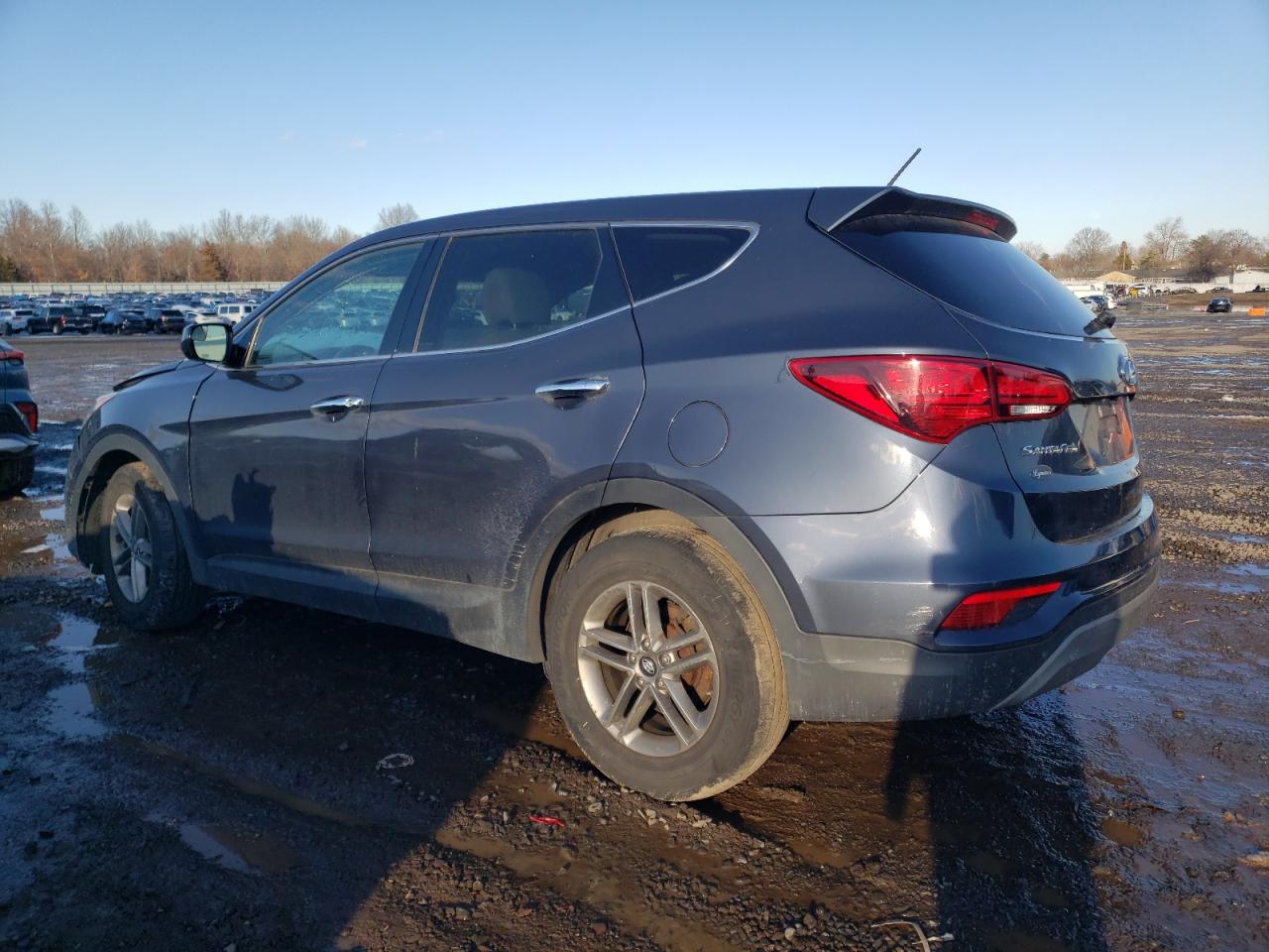2018 Hyundai Santa Fe - Image 2