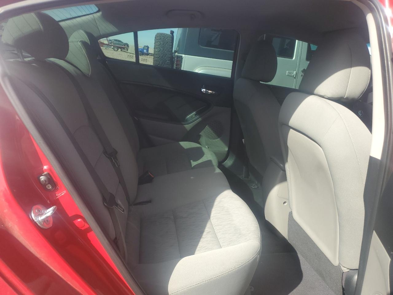 2014 Kia Forte - Image 10