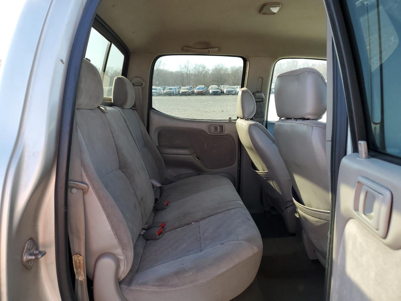 2002 Toyota Tacoma - Image 10