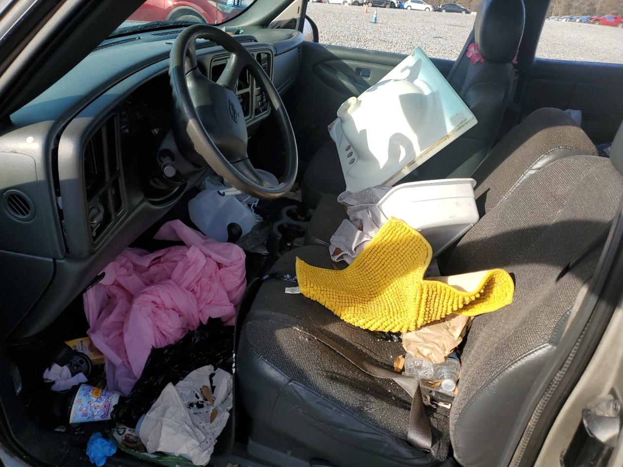 2002 Chevrolet Silverado - Image 7