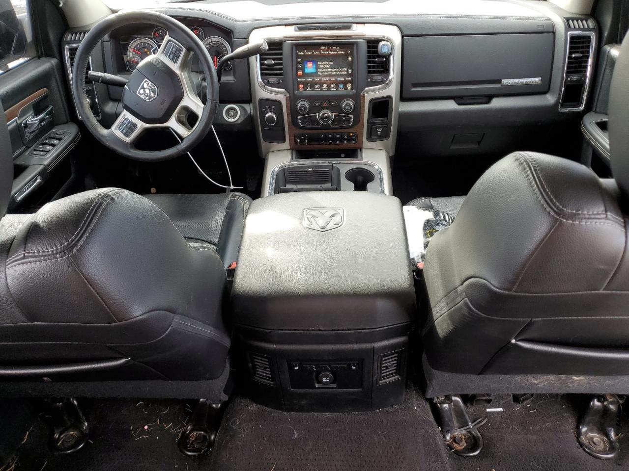 2016 RAM 3500 - Image 8