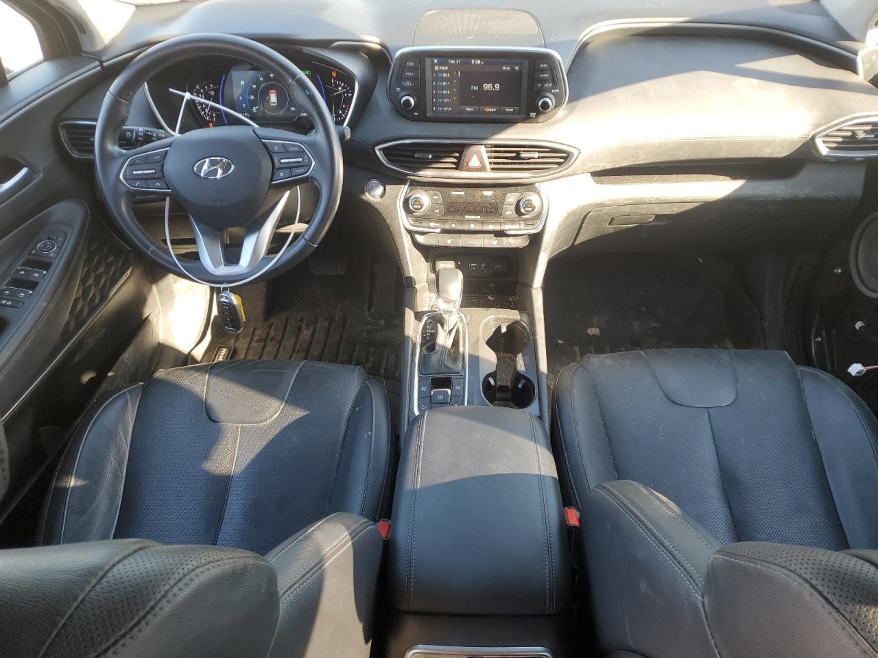 2020 Hyundai Santa Fe - Image 8