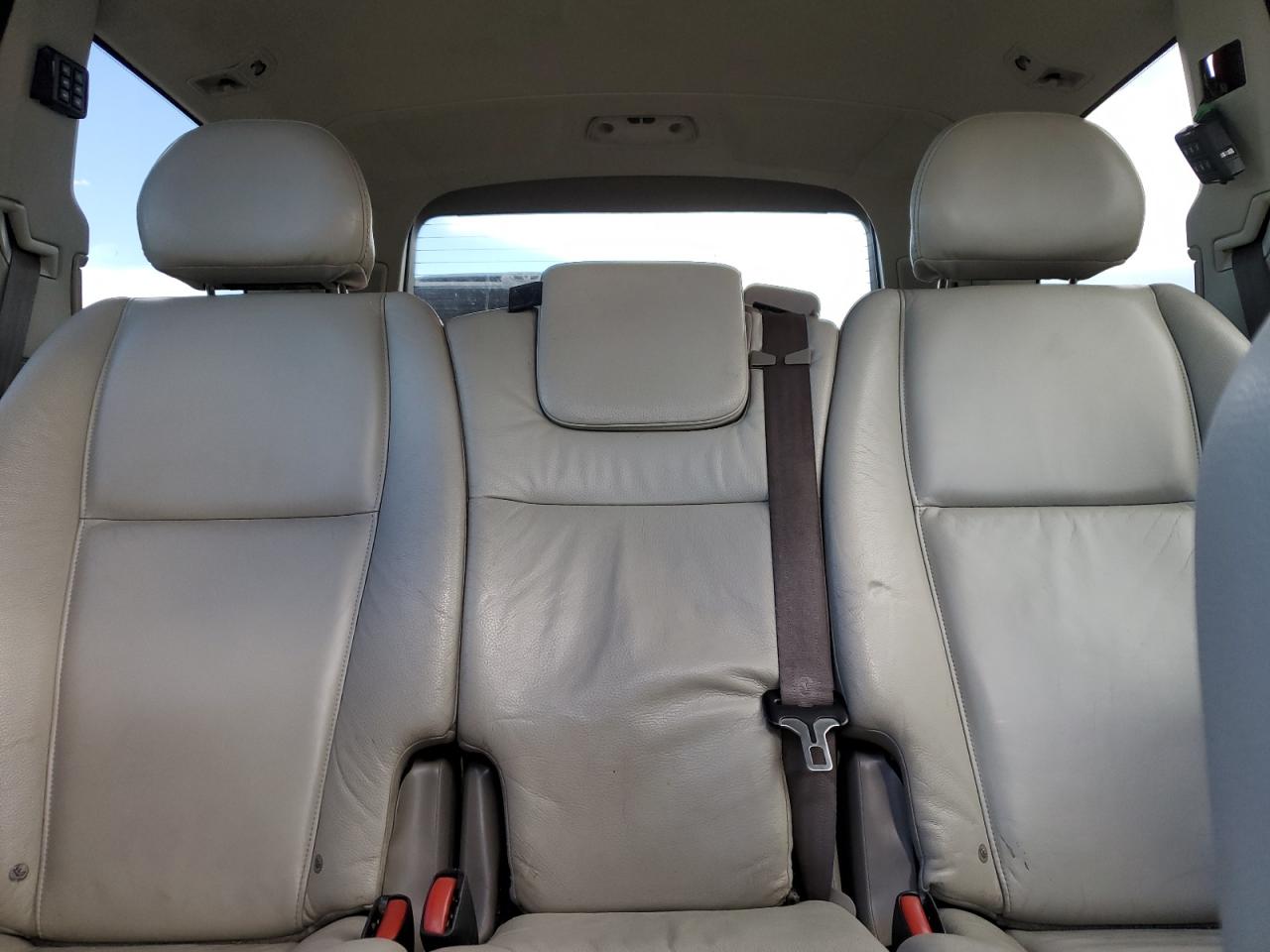 2006 Volvo XC90 - Image 10