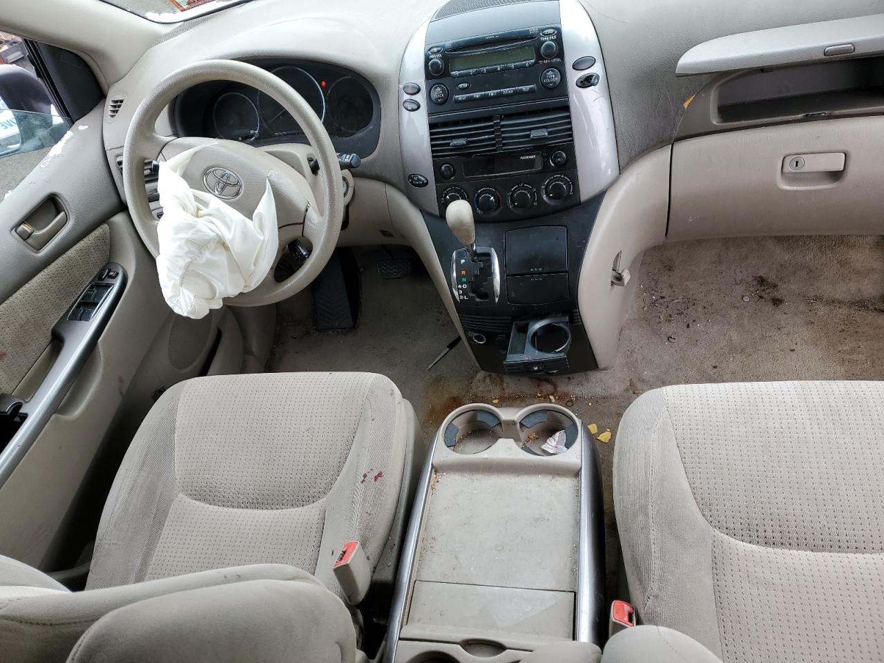 2007 Toyota Sienna - Image 8