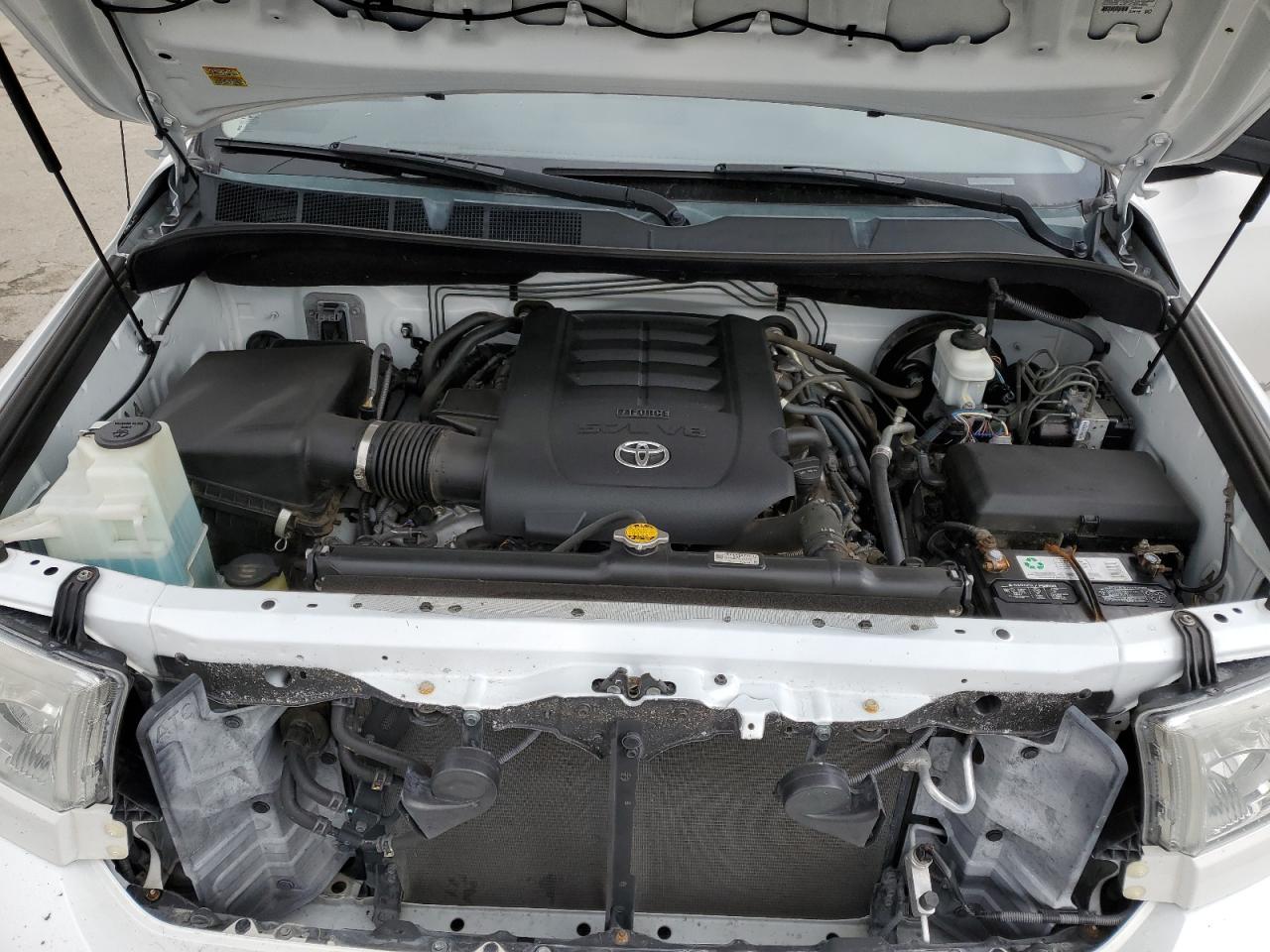 2013 Toyota Tundra - Image 11