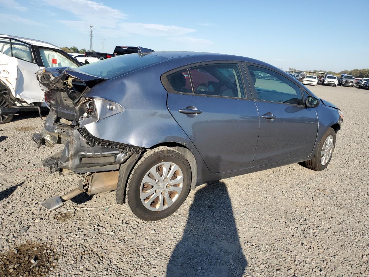 2017 Kia Forte - Image 3
