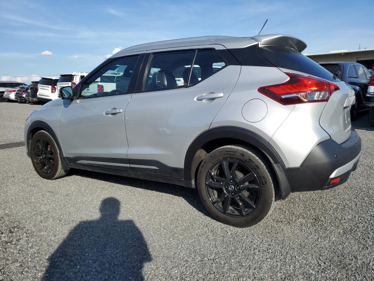 2020 Nissan Kicks - Image 2