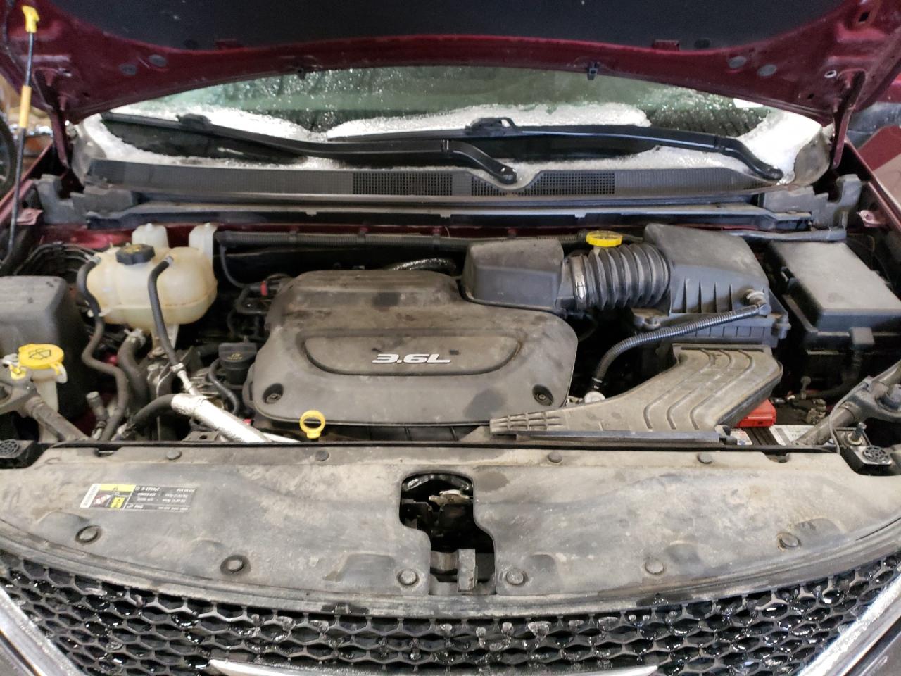 2017 Chrysler Pacifica - Image 12