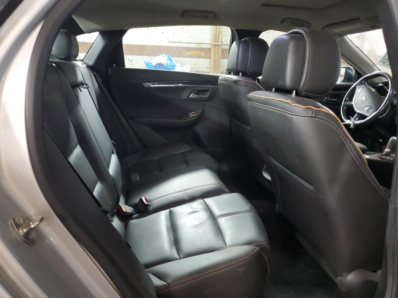 2014 Chevrolet Impala - Image 10
