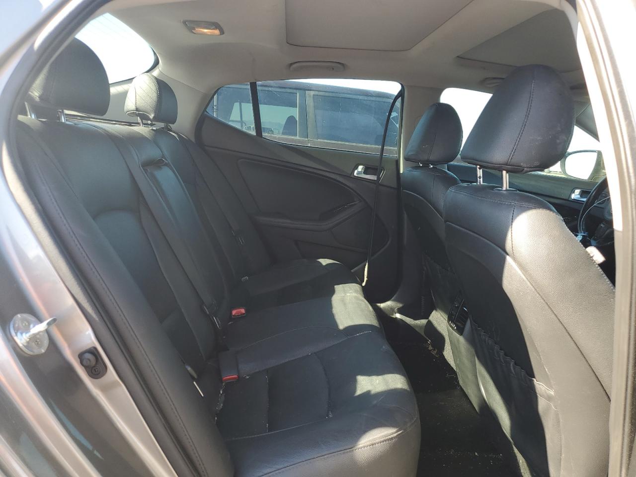 2015 Kia Optima - Image 10