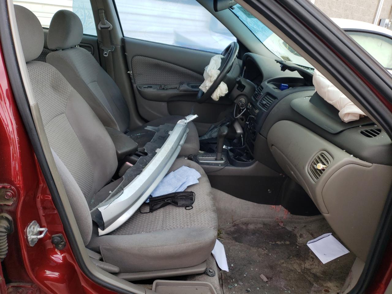 2005 Nissan Sentra - Image 7