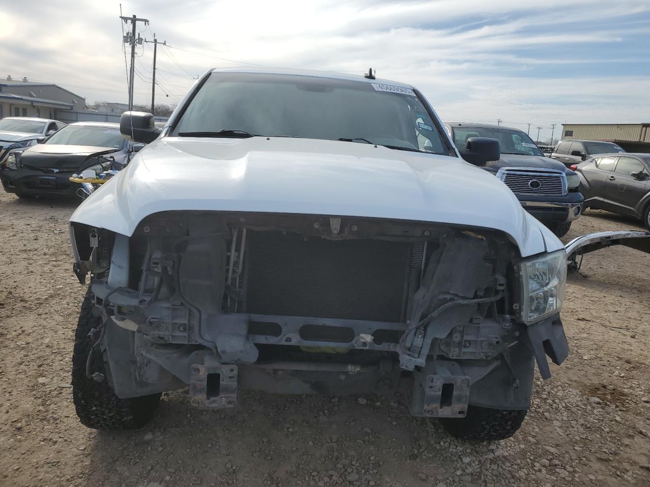 2016 RAM 1500 - Image 5