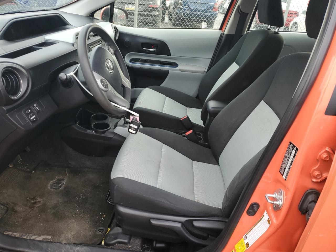 2012 Toyota Prius - Image 7