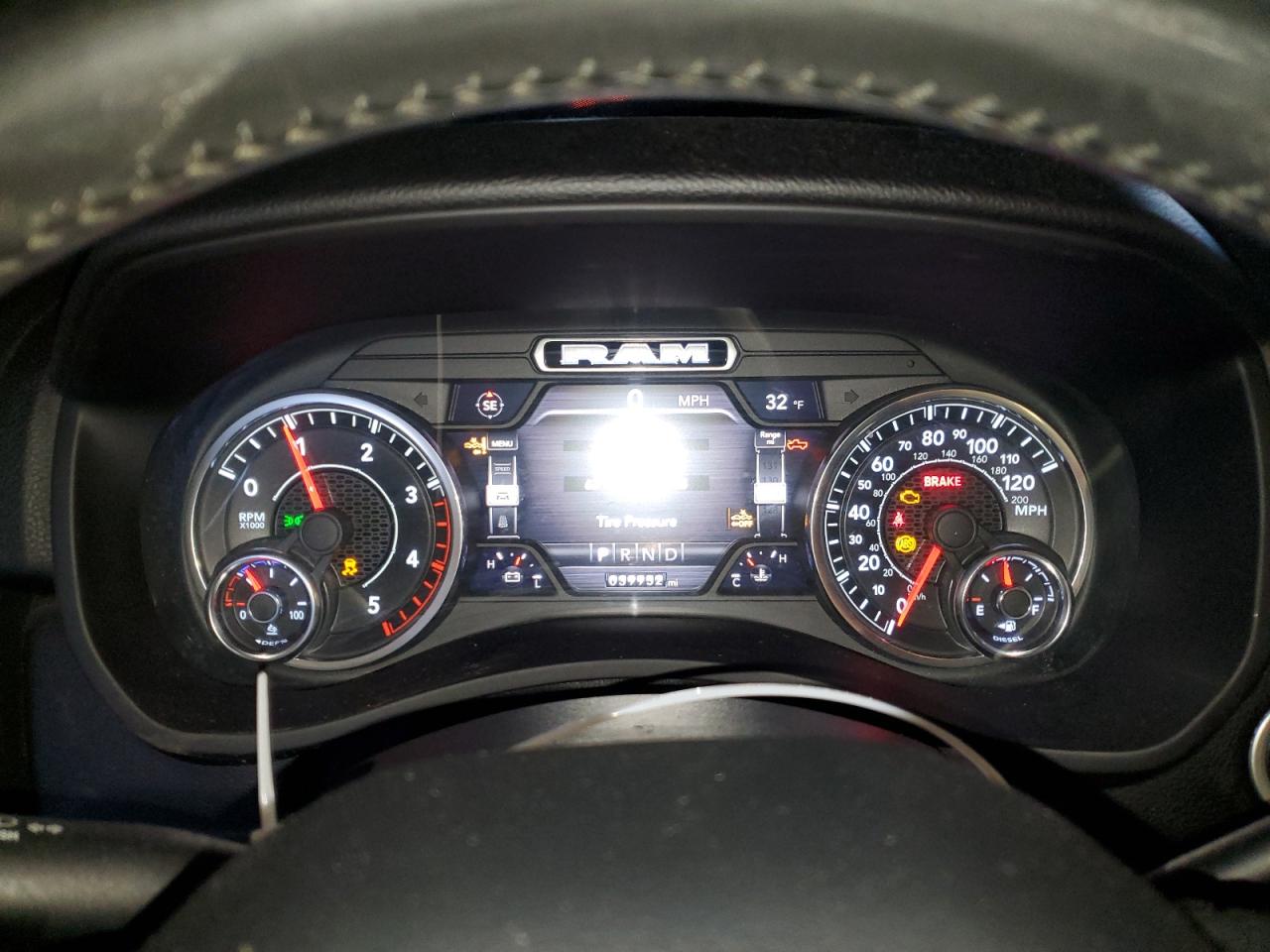 2022 RAM 2500 - Image 9