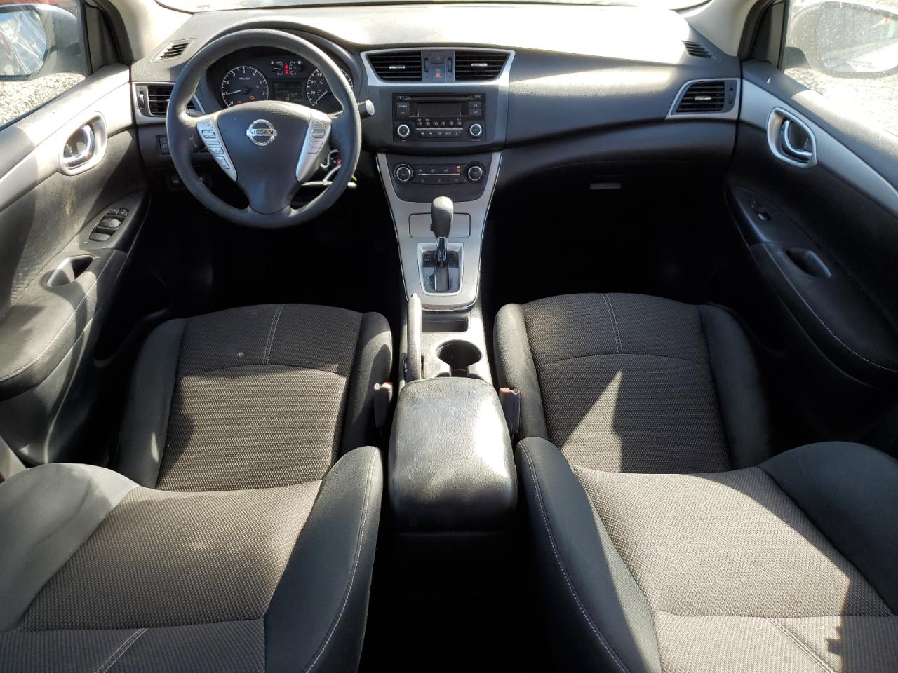 2015 Nissan Sentra - Image 8