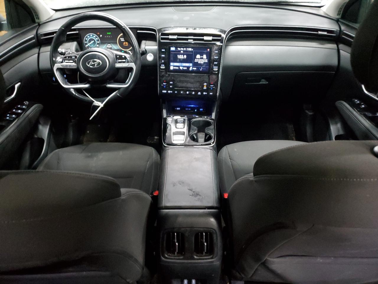 2022 Hyundai Tucson - Image 8
