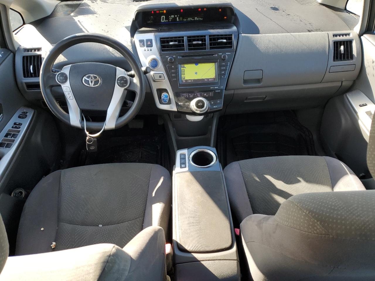 2013 Toyota Prius - Image 8