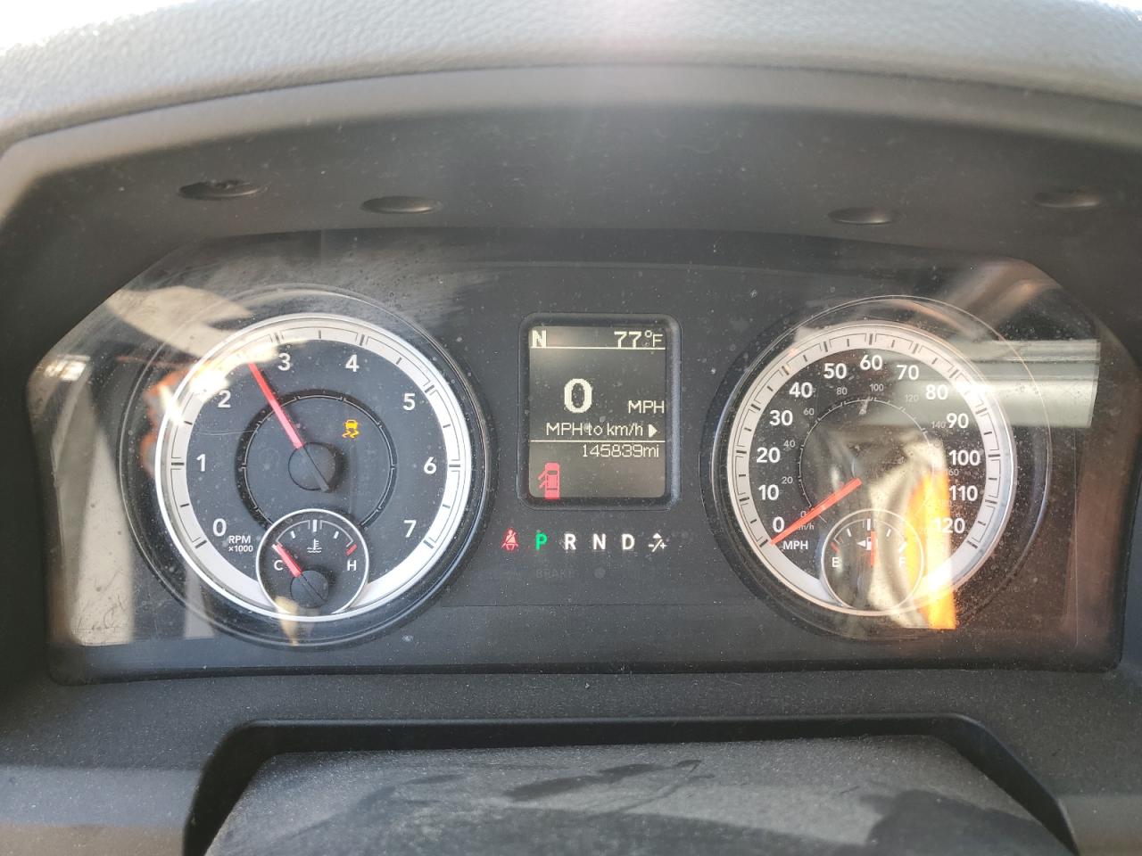 2015 RAM 1500 - Image 9