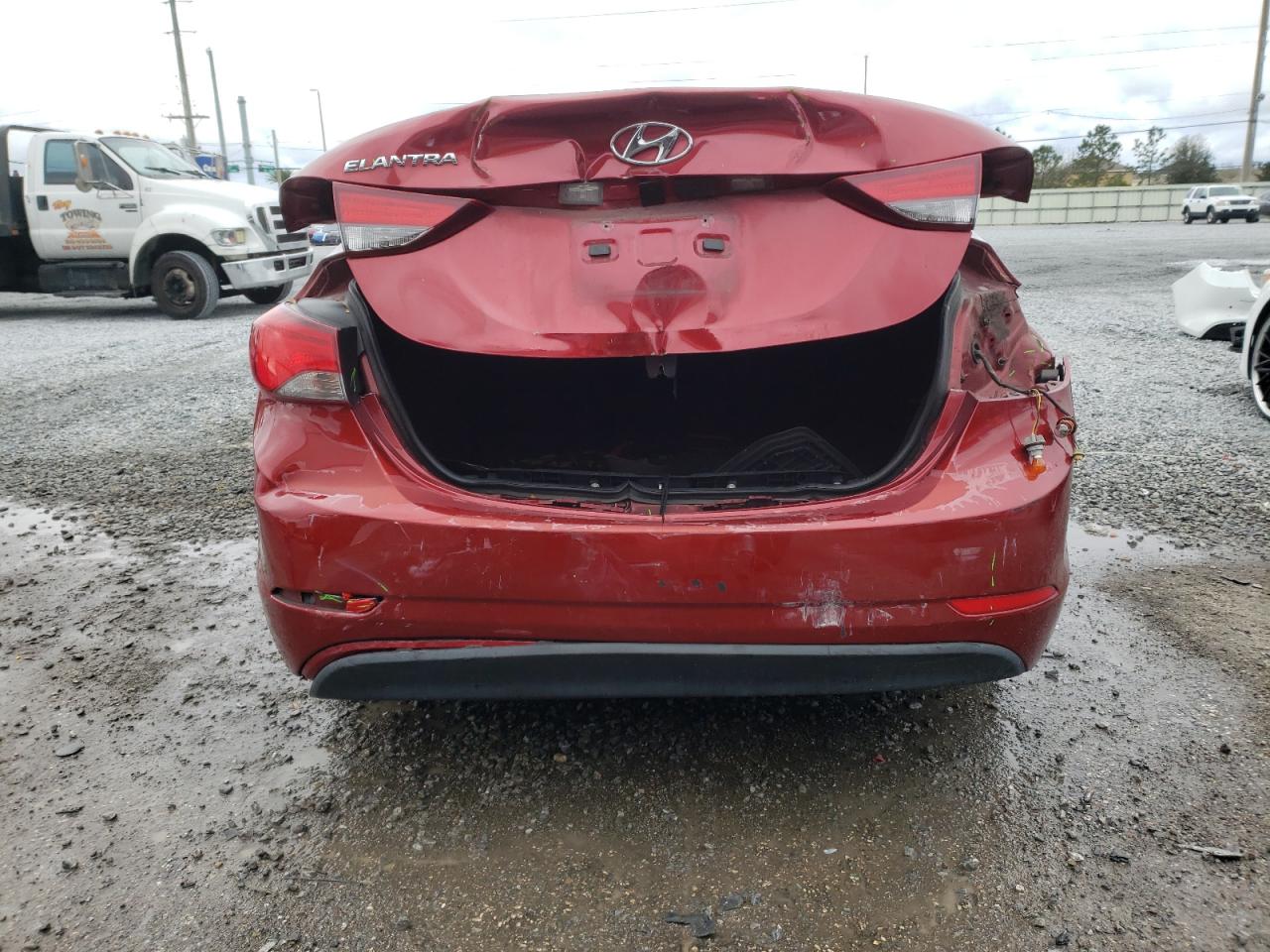 2015 Hyundai Elantra - Image 6