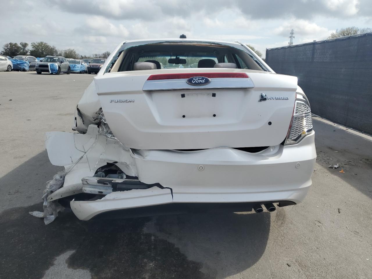 2010 Ford Fusion - Image 6