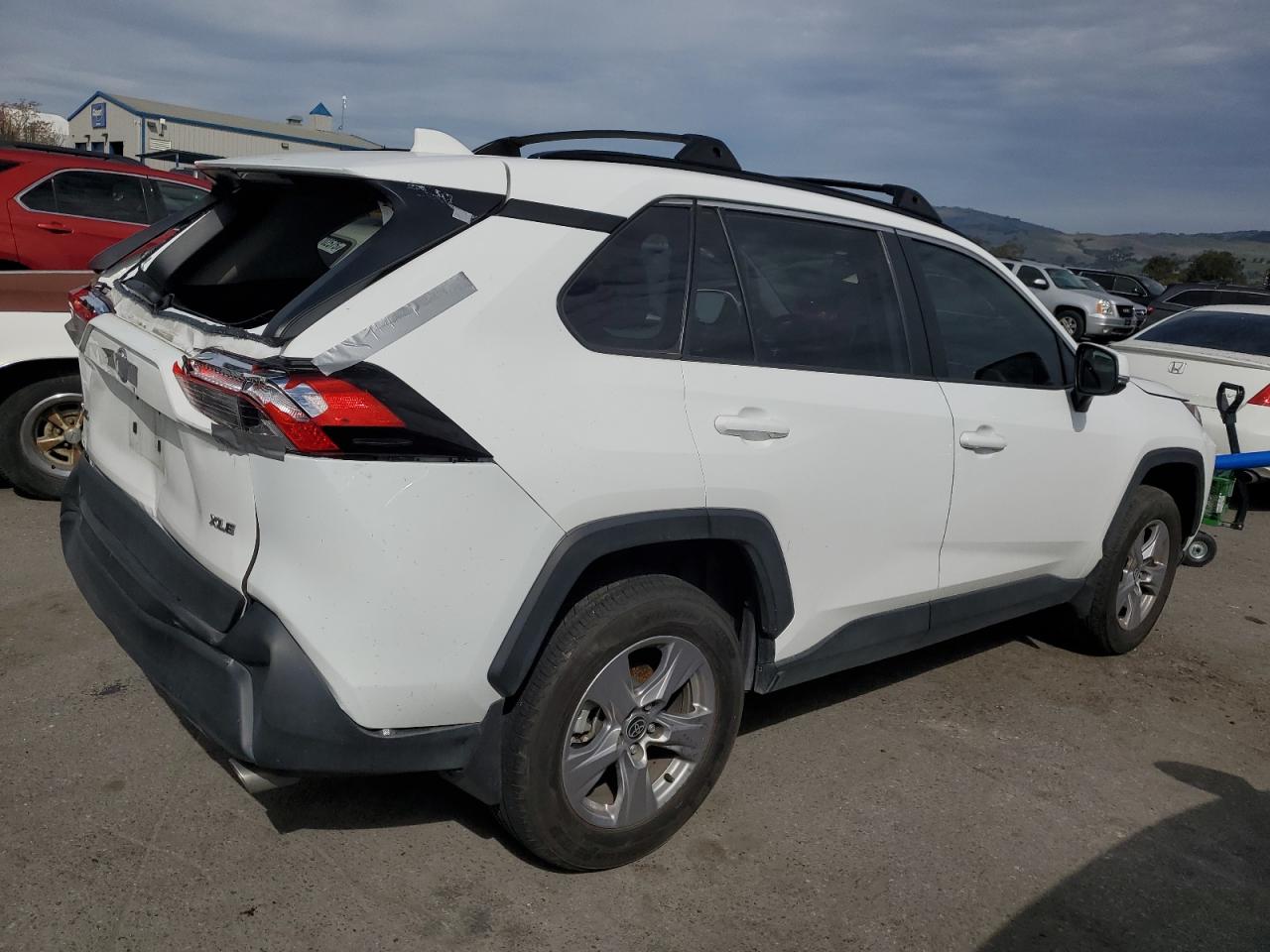 2023 Toyota RAV 4 - Image 3