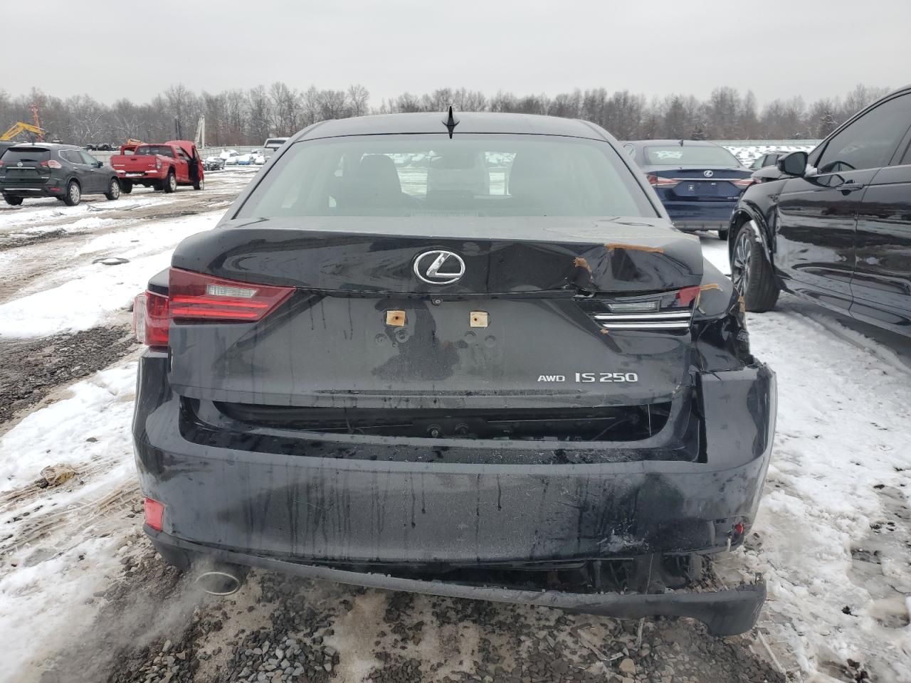 2015 Lexus IS - Image 6