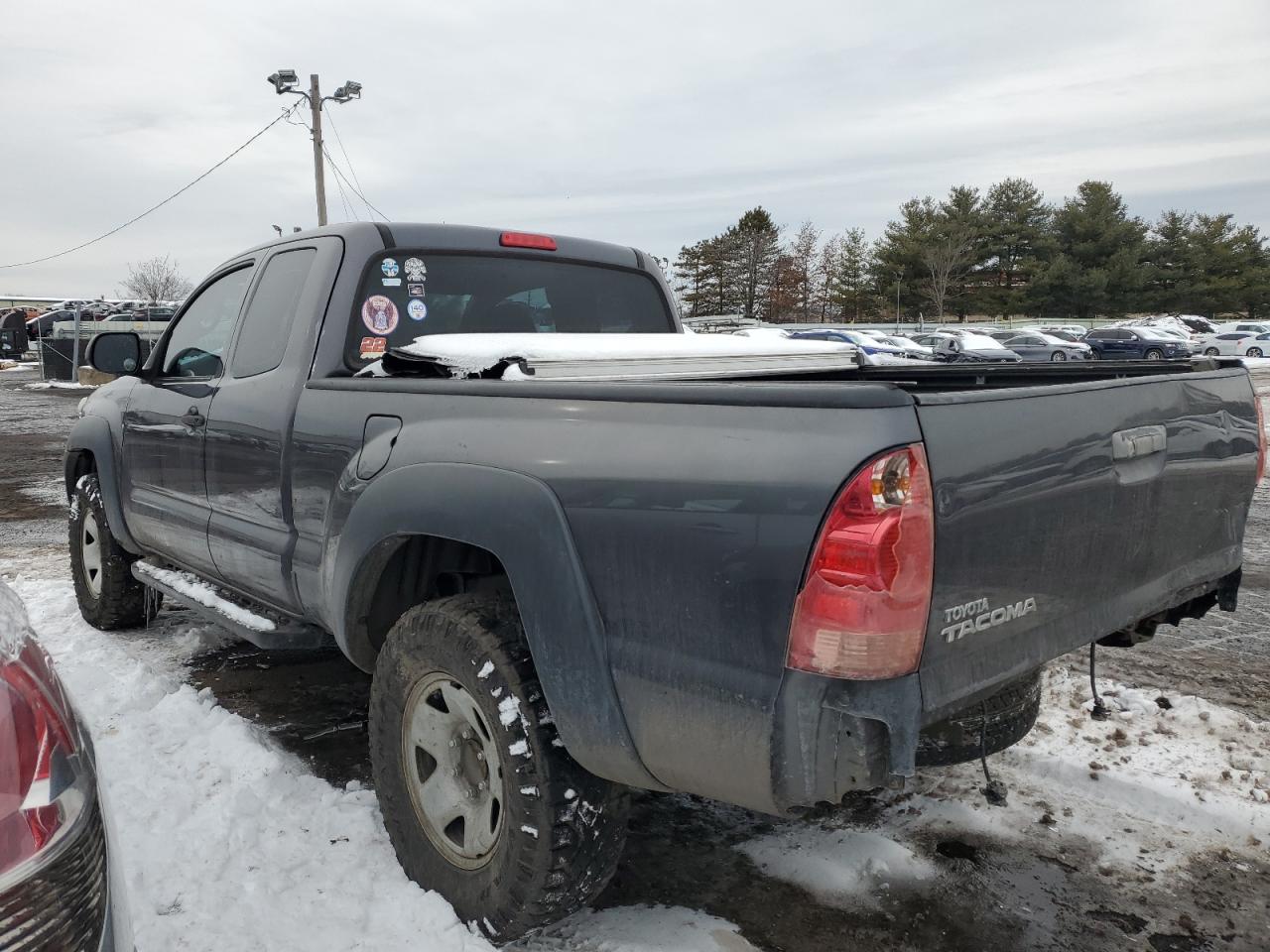 2015 Toyota Tacoma - Image 2