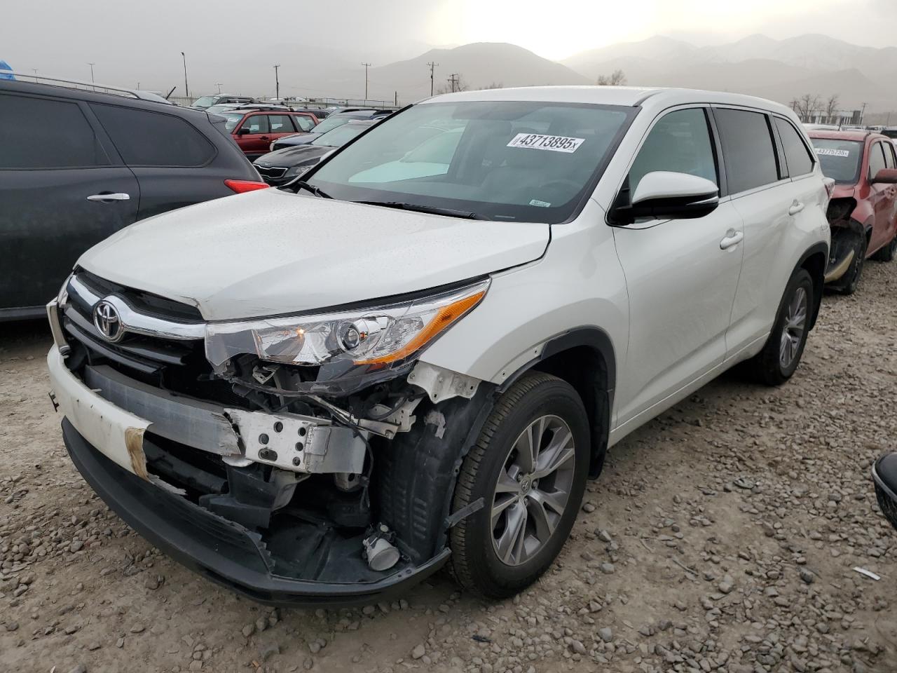 2014 Toyota Highlander - Image 1