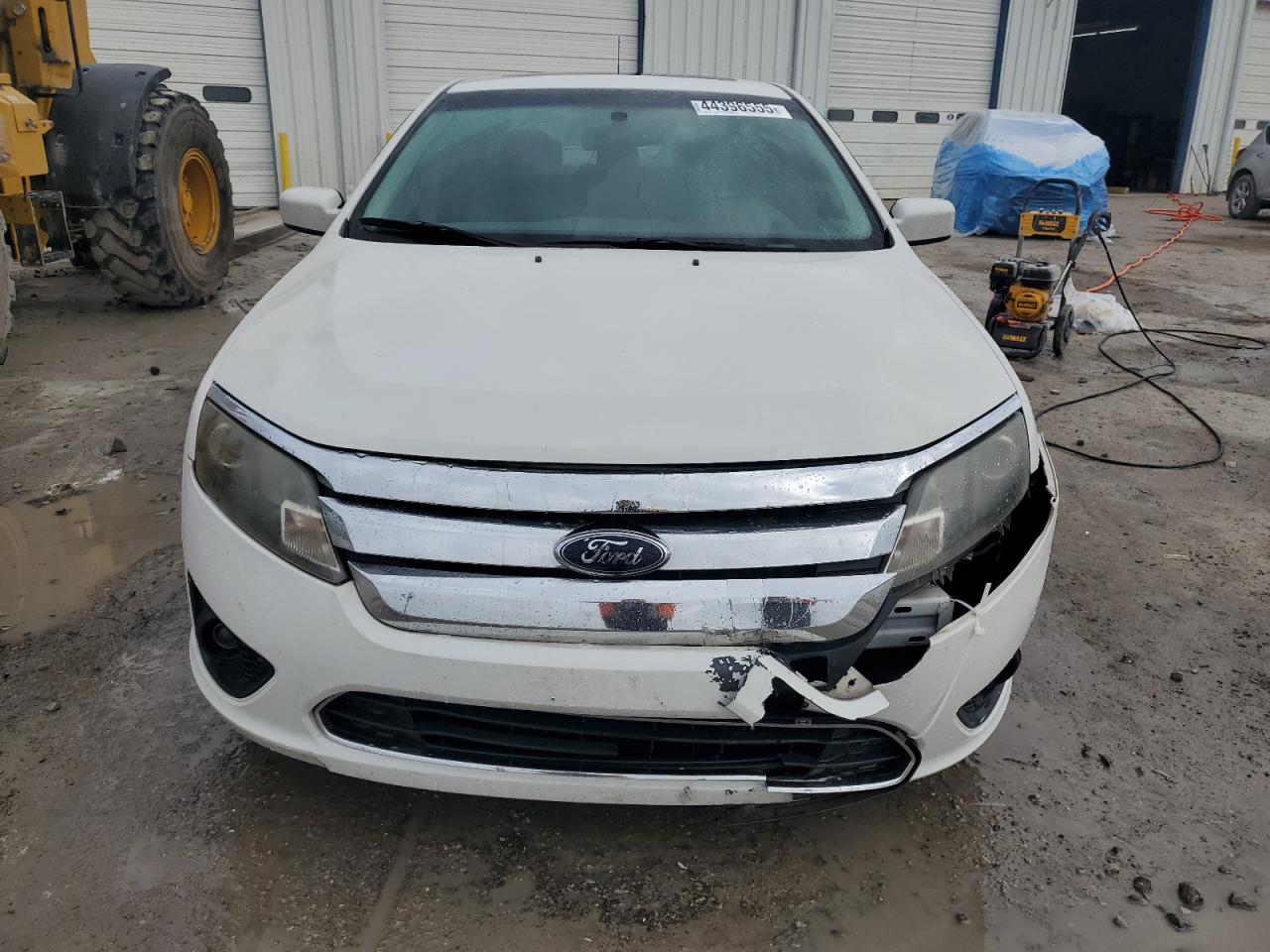 2010 Ford Fusion - Image 5