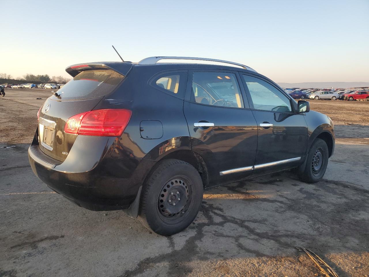2014 Nissan Rogue - Image 3