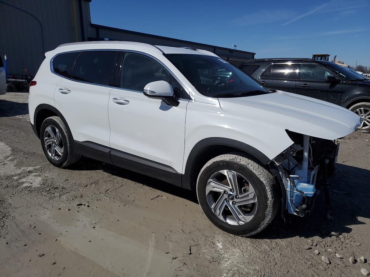 2023 Hyundai Santa Fe - Image 4