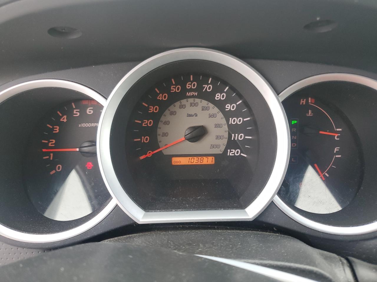 2005 Toyota Tacoma - Image 9