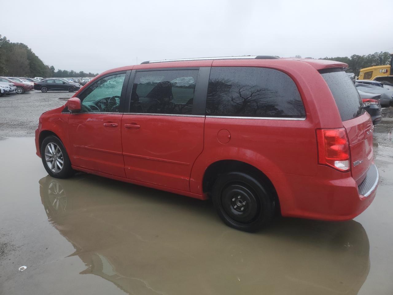 2015 Dodge Caravan - Image 2