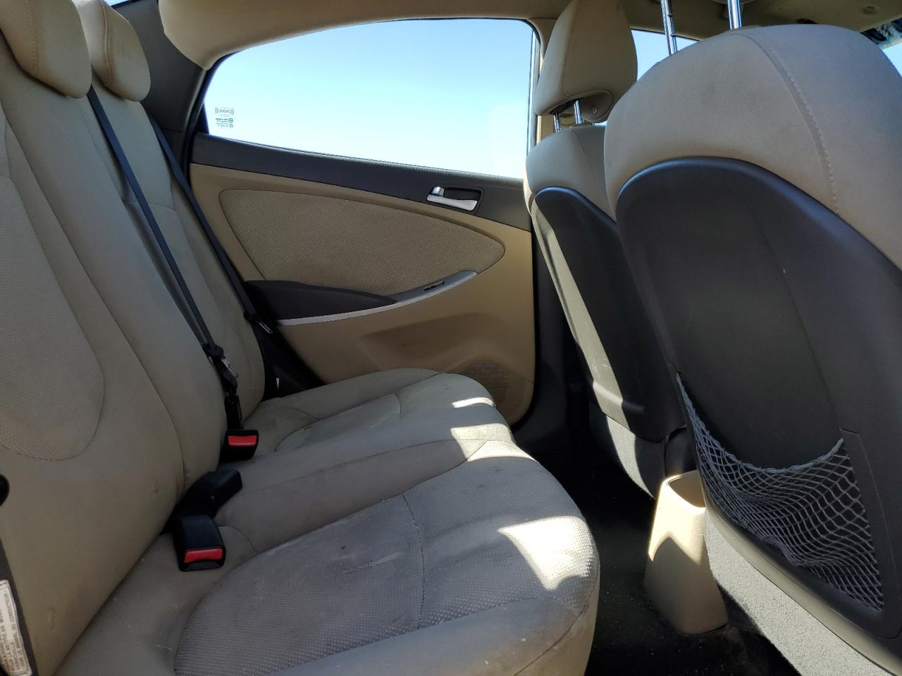 2013 Hyundai Accent - Image 10