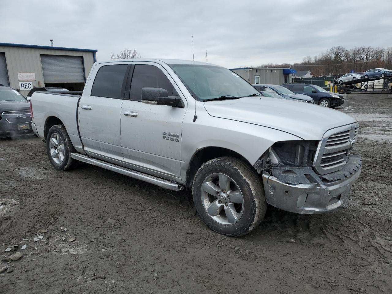 2016 RAM 1500 - Image 4