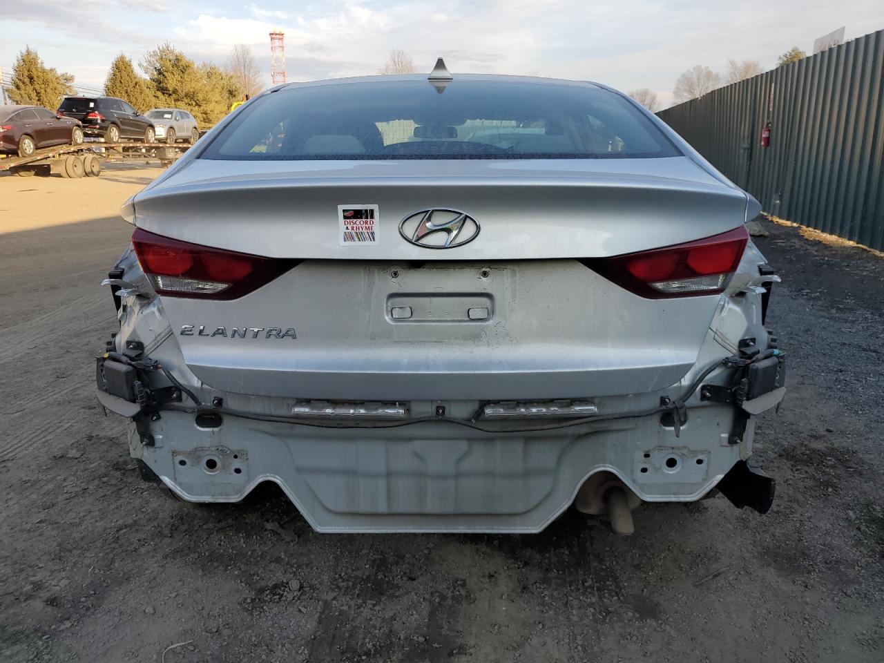 2018 Hyundai Elantra - Image 6