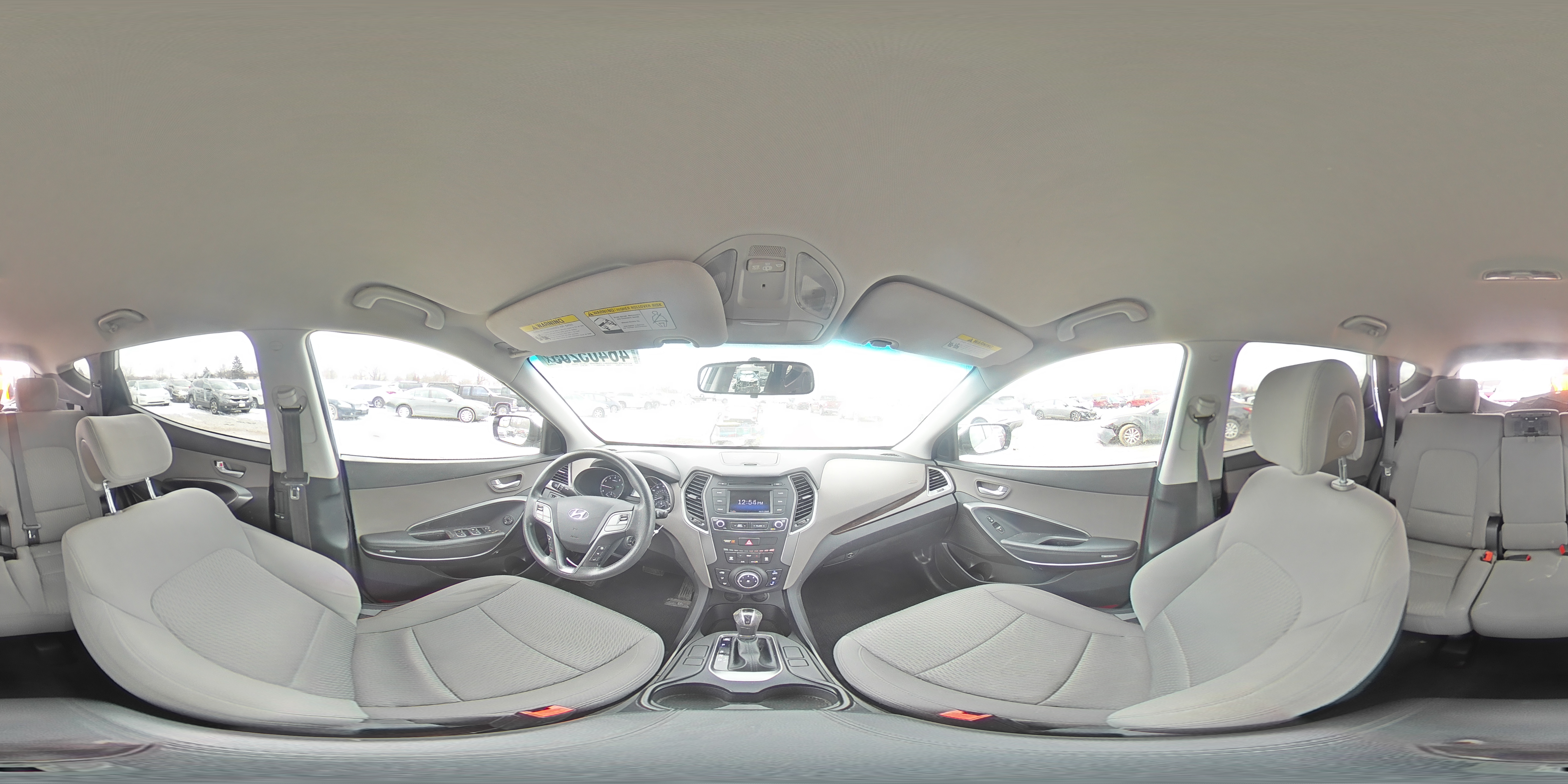 2018 Hyundai Santa Fe - Image 13